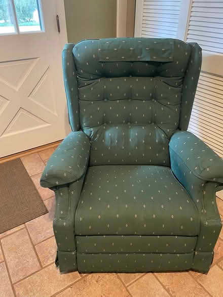 Photo of free swivel rocker/recliner (near Newark Country club) #2