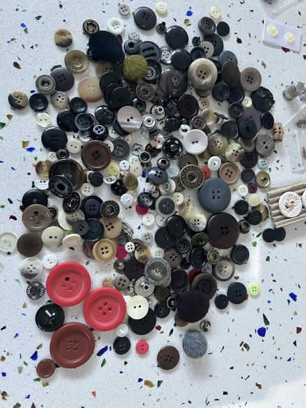 Photo of free A Box of buttons (Norton LD8) #1