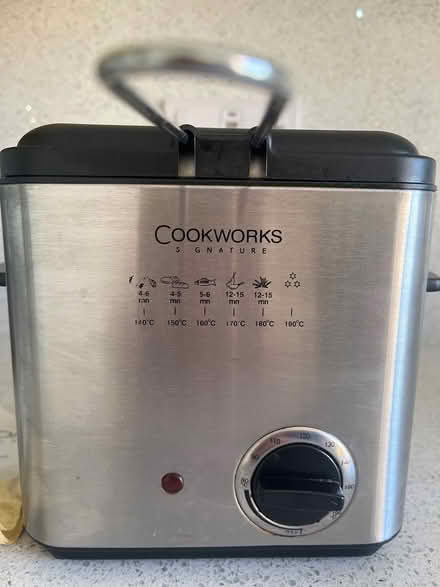 Photo of free Cookworks (Argos) mini deep fryer (BA2) #2
