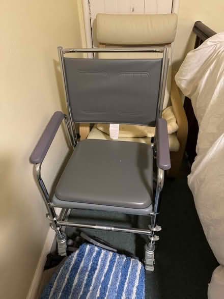 Photo of free A commode (Llandaff CF5) #1