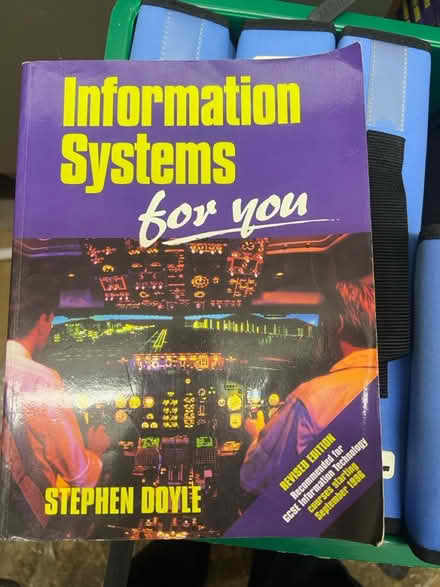 Photo of free GCSE Information Technology books (Dronfield S18) #1