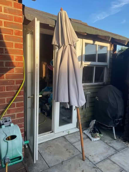 Photo of free Garden parasol (Bicester East OX26) #1