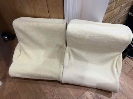 Photo of free 2 cat radiator beds (Marylebone NW8) #1