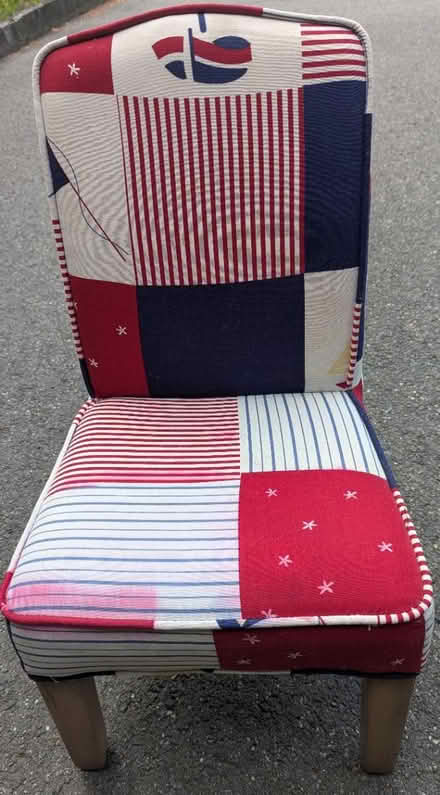 Photo of free Chair (N Leverett) #1