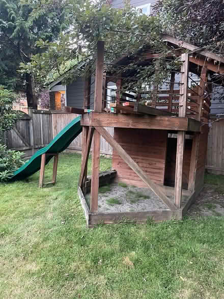 Photo of free Kids Play Structure (East Riverside Drive Area) #1