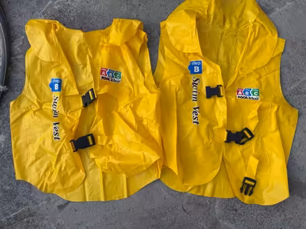 Photo of free Floatation aid (Morden, SM4) #1