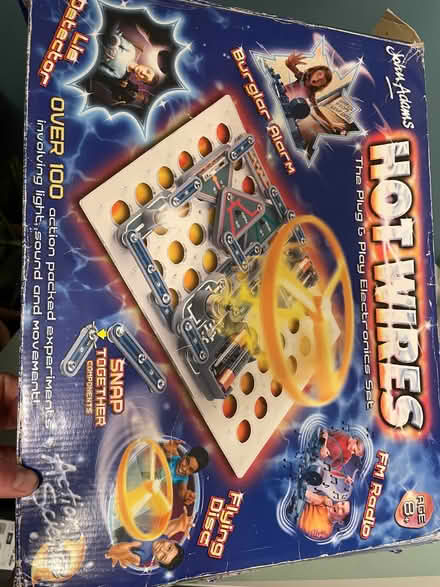 Photo of free Hot wires - electronic play (Chorlton M21) #1