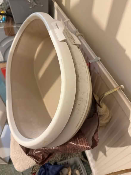 Photo of free 2 cat litter trays (Llandaff CF5) #1