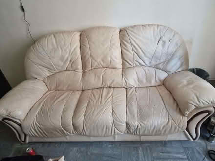 Photo of free 3 seater leather sofa (Lee Chapel SS15) #1
