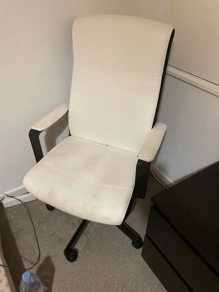 Photo of free Ikea MILLBERGET Swivel Office chair White (Strawberry Hill TW1) #1