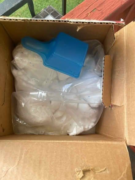 Photo of free Oxi Clean (Catonsville) #2