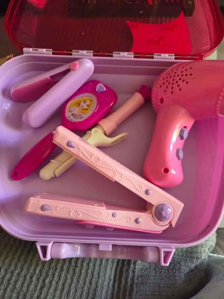 Photo of free Girls hairdressing box (Holmer Green HP15) #1