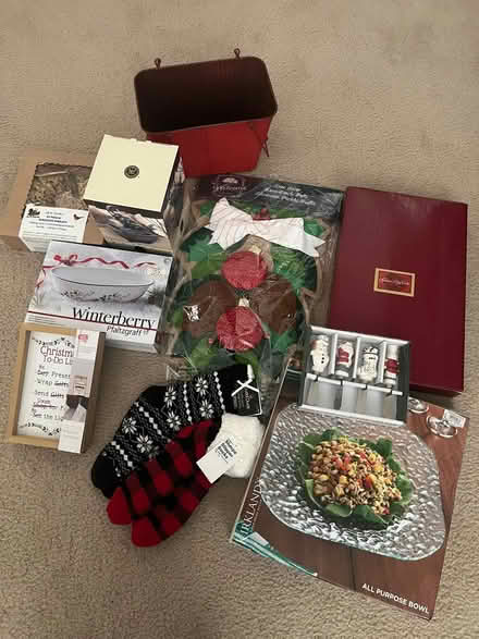 Photo of free Dog crate, exercise bike,misc items (Glenwood/Salem) #2