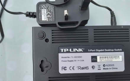 Photo of free TP-LINK 5 Port Gigabyte Network Switch (Vale LA1) #1