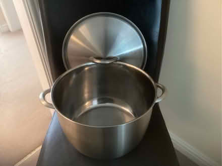 Photo of free Cooking pot (Top Amersham HP6) #2