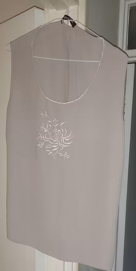 Photo of free 3 women's tops & one skirt. Size 22 (Woking, Surrey.) #4