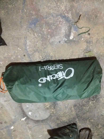 Photo of free dome tent (Quinton B32) #1