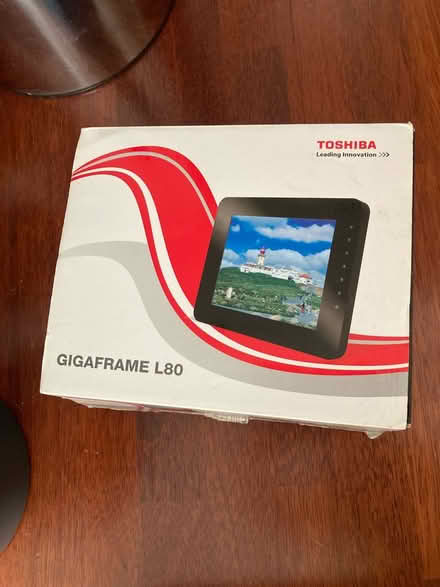 Photo of free Toshiba digital photo frame (G20) #1