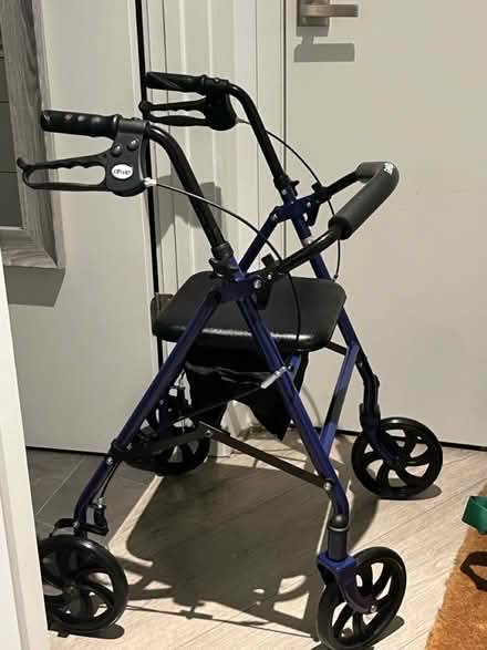 Photo of free Rollator (Adams Morgan/ DuPont Circle) #1