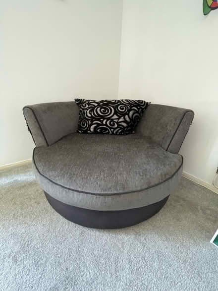Photo of free Cuddle chair (SG19) #3