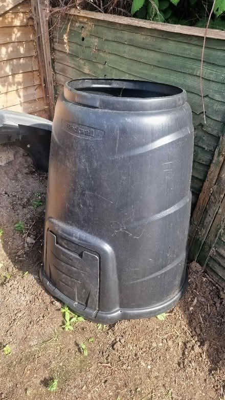 Photo of Compust bin lid (DT9) #2