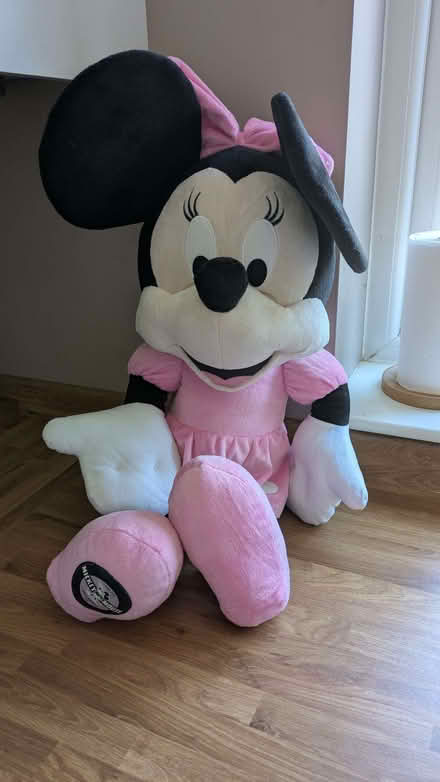 Photo of free Large Minnie mouse plushie (Loughton IG10) #1