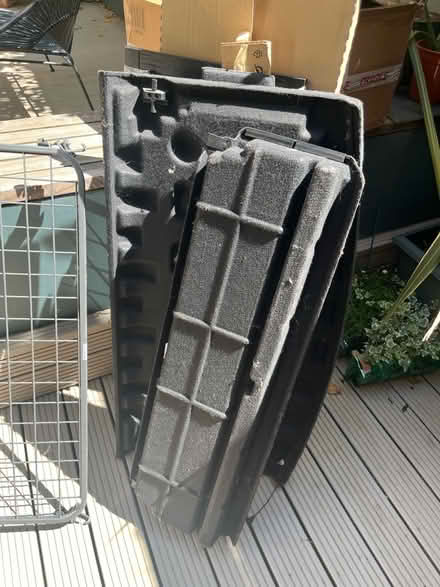 Photo of free One metal grill and divider for car Seat Altea car (Leeds LS1) #4