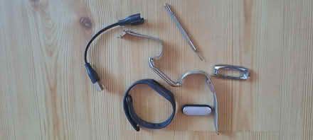 Photo of free Very very old cheap-make fitbit type tracker (Dodleston CH4) #1
