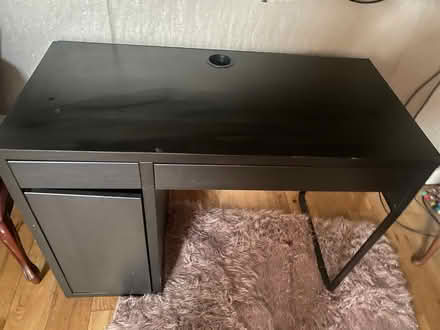 Photo of free Computer / writing table (Central Reading RG1) #1