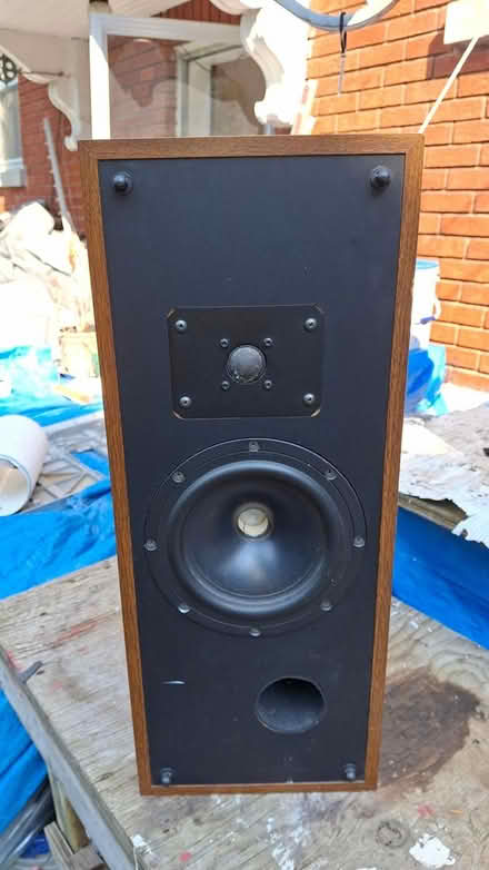 Photo of free Speaker (Westboro, 262 Duncairn Ave.) #1