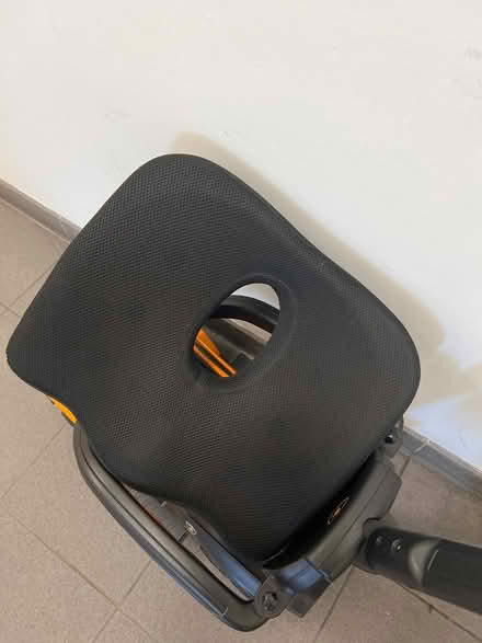 Photo of free Car seat pillow (Clapton) #1