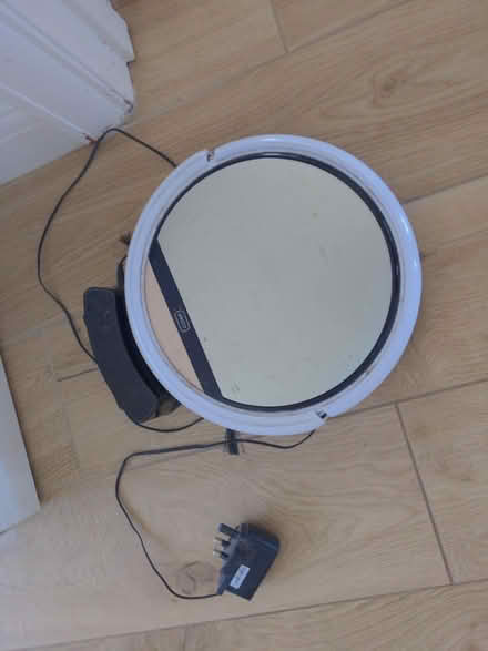 Photo of free Robot vacuum (Findon Valley BN14) #1