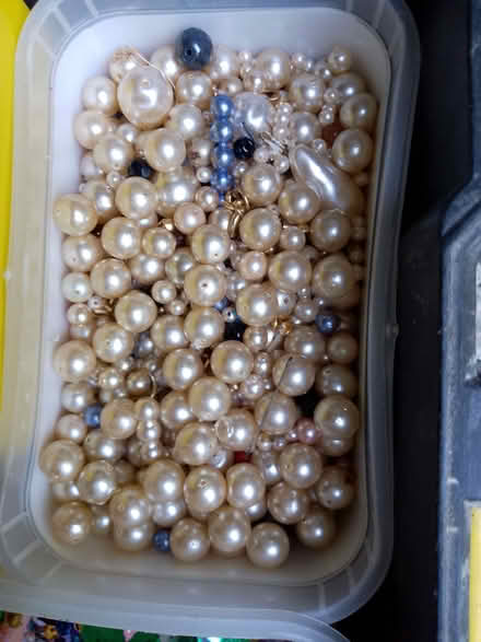 Photo of free Beads for jewellery-making, etc. (Bucknell SY7) #3