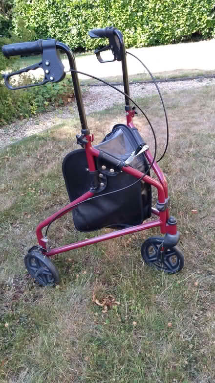 Photo of free Walker (Coates GL7) #1
