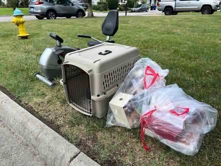 Photo of free Dog crate, exercise bike,misc items (Glenwood/Salem) #3
