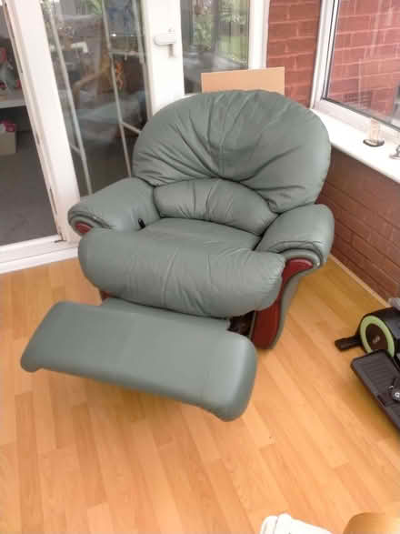 Photo of free chair recliner (Longbarn WA2) #1
