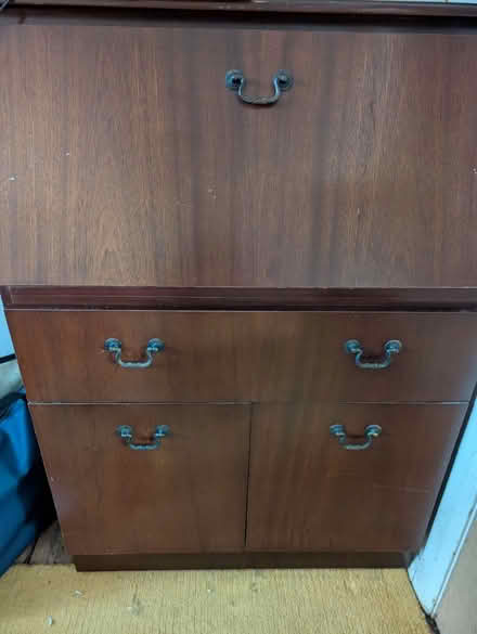 Photo of free Desk Unit (Wellingborough Northampton) #4