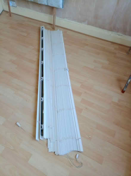 Photo of free venetian blind with fittings (L14 Dovecot) #1