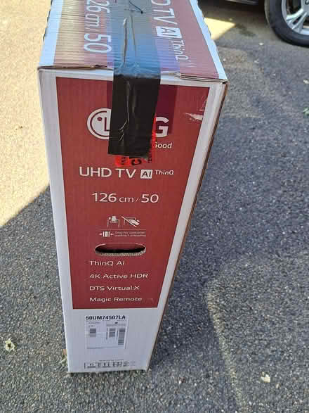 Photo of free lg hdr tv (Oundle PE8) #1