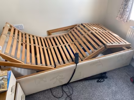 Photo of free Electric single bed (Swadlincote) #3
