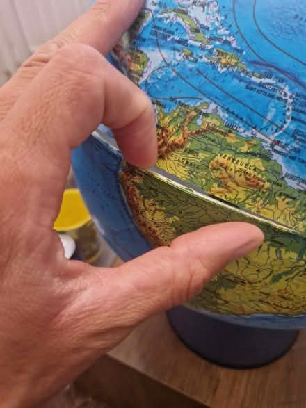 Photo of free Globe (North Watford WD24) #3