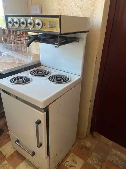 Photo of free Electric cooker (Leeds11 LS11) #1
