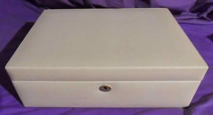 Photo of free Jewellery box (Langley SL3) #1
