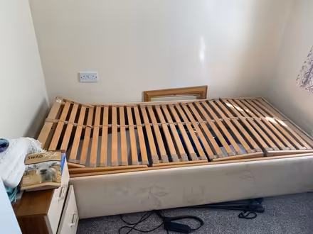 Photo of free Electric single bed (Swadlincote) #1