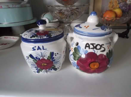 Photo of free SALT & GARLIC Spanish pottery (Heddon on the Wall) #1