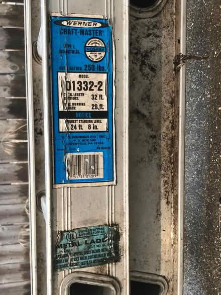 Photo of free 32 ft extension ladders & scaffold (Sacramento - Edison Ave/Fulton) #4