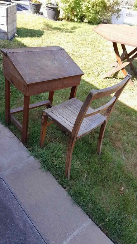 Photo of free Child's desk and chair (Barnard's Green WR14) #1