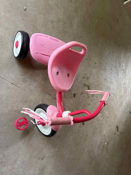 Photo of free Pink Trike (Cm34rt) #1