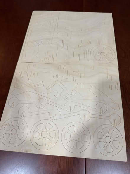 Photo of free Wooden train 3D puzzle (Swarthmore) #3