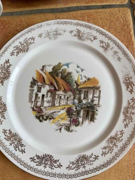 Photo of free Kitchen Crockery (IG6) #4